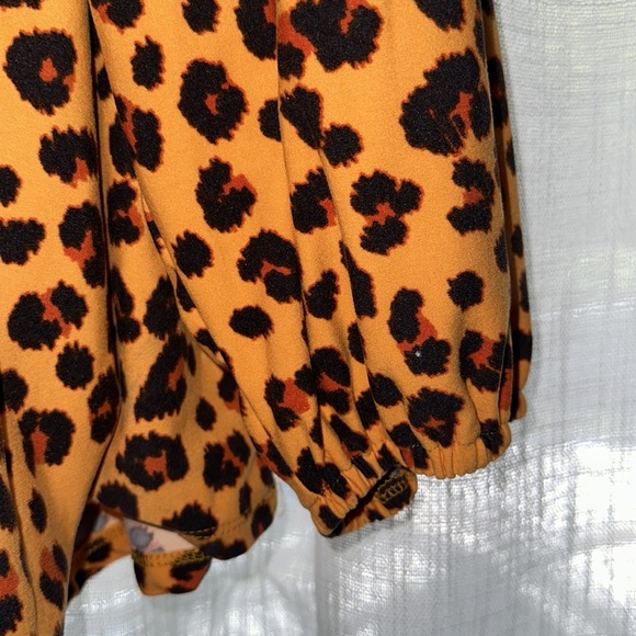 LuLaRoe smocked top - 3XL - Picture 4 of 8